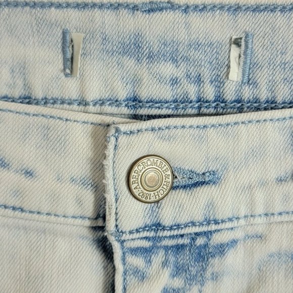 Abercrombie & Fitch Jeans Womens 32x26 Blue Tapered Ankle Zips Distressed Crop - Picture 12 of 13